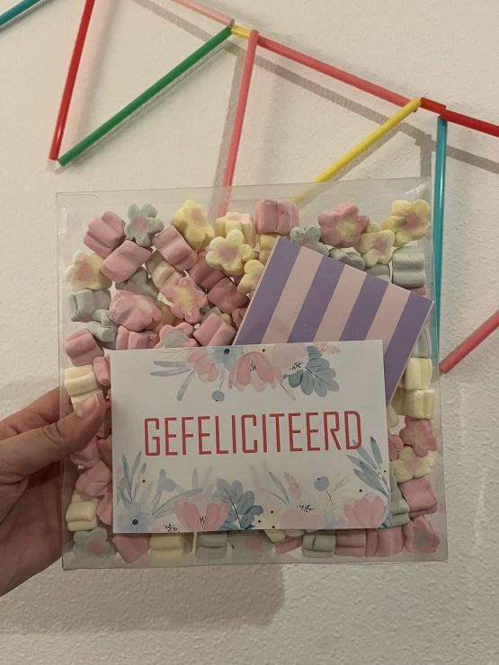 Snoepbox GEFELICITEERD bloemen